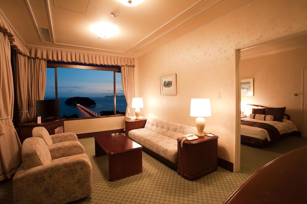 Gamagori Classic Hotel Extérieur photo